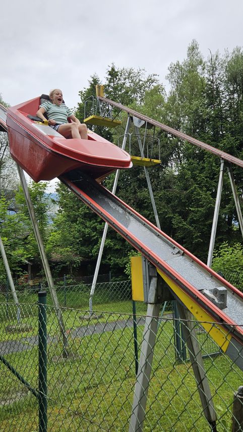 Domski izlet v koroški park doživetij ob Preseškem jezeru