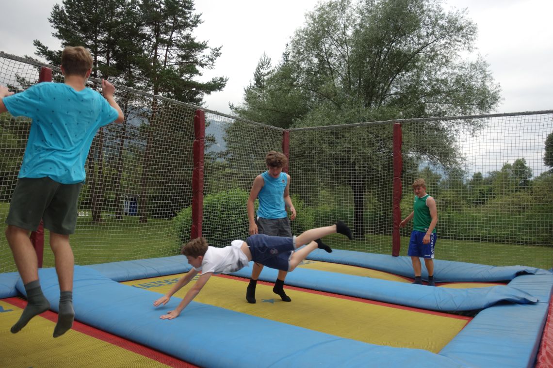 Domski izlet v koroški park doživetij ob Preseškem jezeru