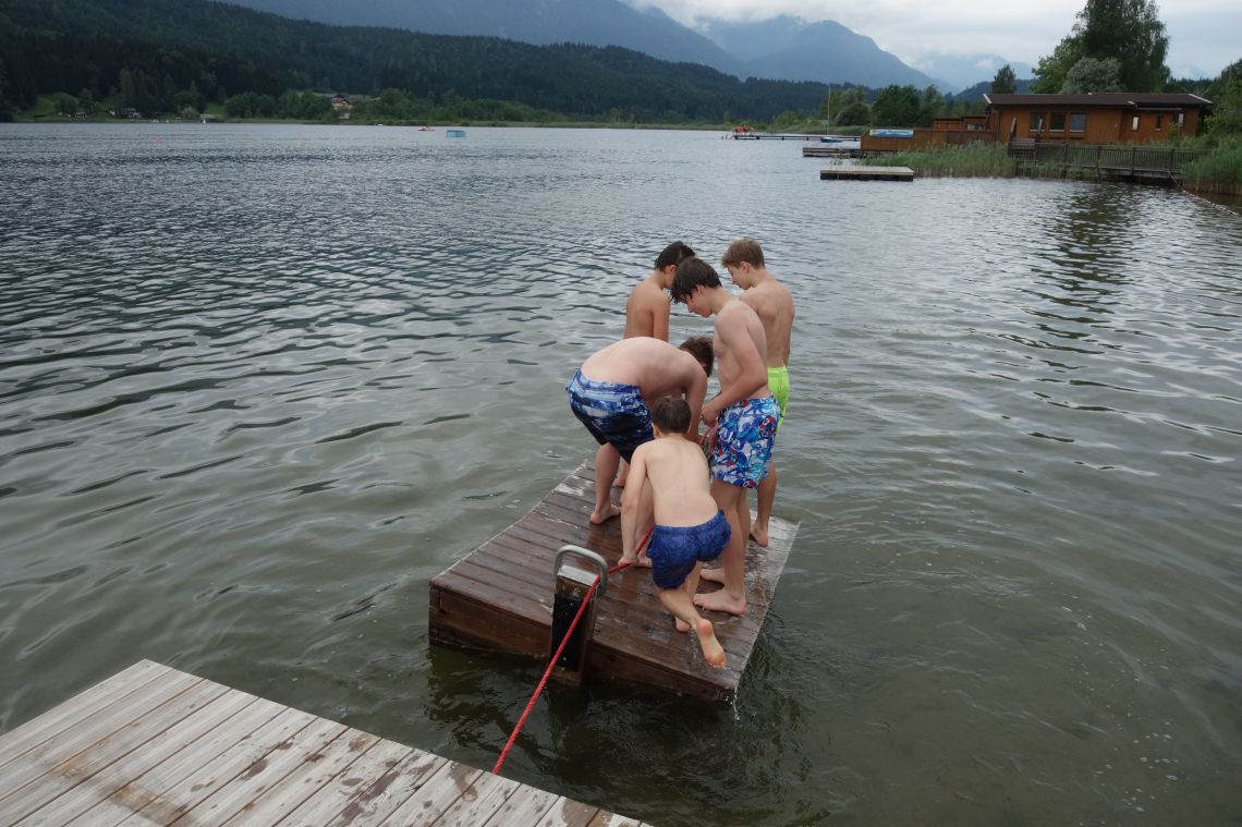 Domski izlet v koroški park doživetij ob Preseškem jezeru